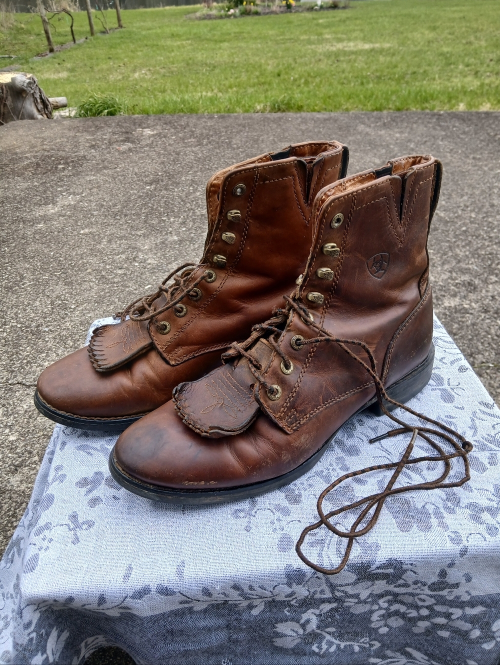 Ariat Women's Size 8 Brown Leather Lace-Up Work Boots